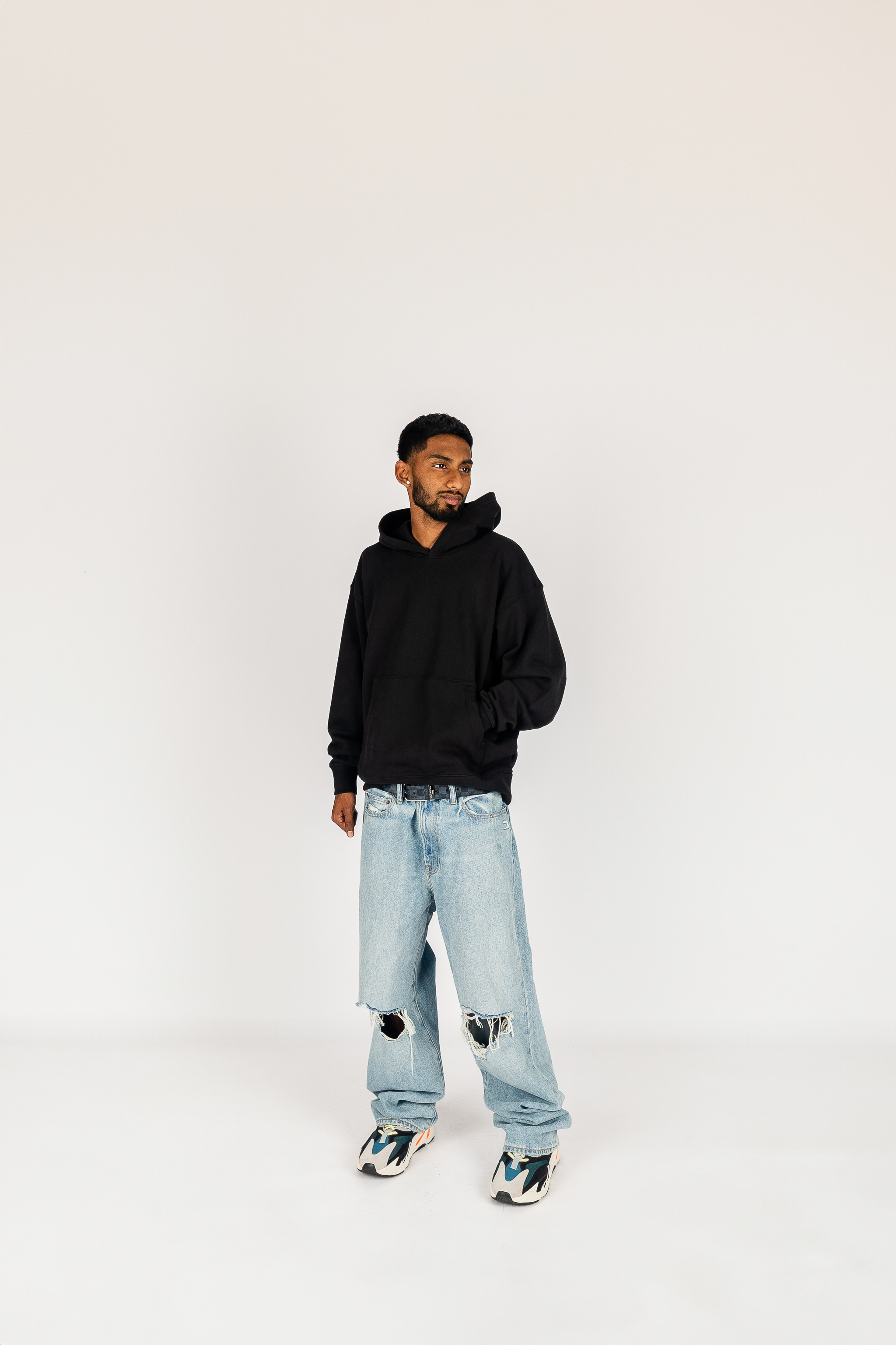 Blank Hoodie - 042 Clothing